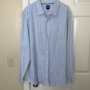 Gap worked long sleeves